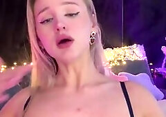 Sloppy Deepthroat on Large Dildo