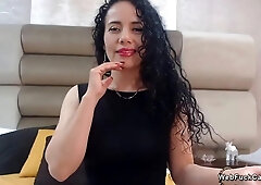 Latina Mature Amateur Fingers Pussy on Webcam