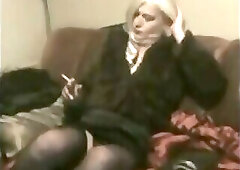 Satin smoking