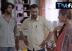 Nikhita Chopra Sexy Scene  in Khul Ja Sim Sim