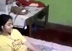 Didi Yellow Tee Live Pussy