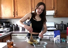 Teen girl shows off and masturbates in hot homemade solo