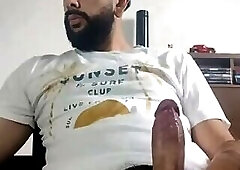 Hairy Bearded Guy Wanking to a Volcanic Climax
