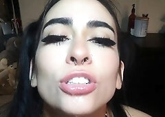 Big cock wanking till cumshot