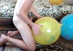 Balloon play popping humping cum 6