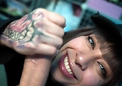 Mature brunette amateur giving a great POV blowjob